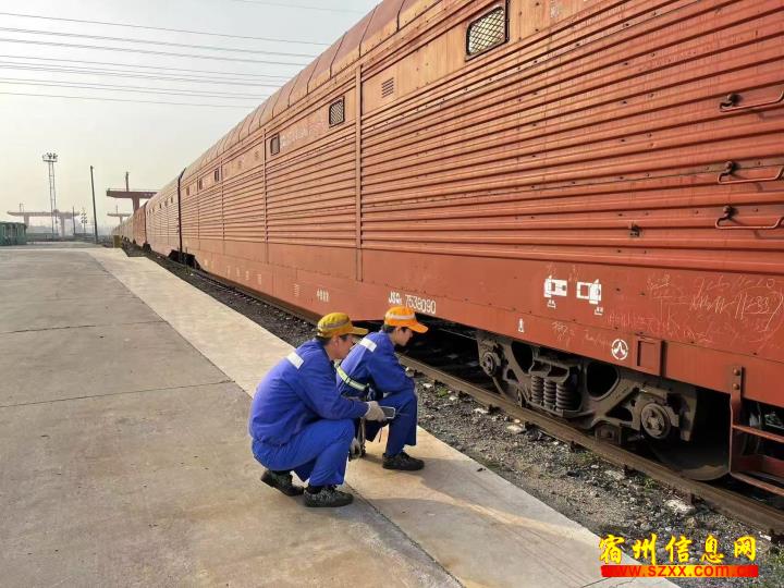 高铁动车检修员 五险一金 无经验要求