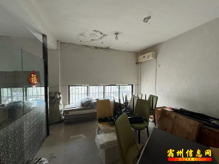 南方国际花园把拐位置60平德尔堡精酿啤酒