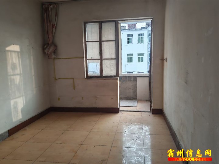 三十处小区南区 3楼,产证面积50平方,有加盖 实际使用面积