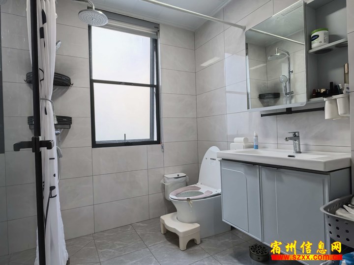 万兴云玺台洋房一楼精装修满2年无大税