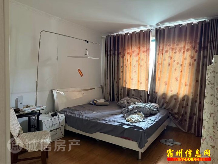 众德 祥福园90平方900元/月精装