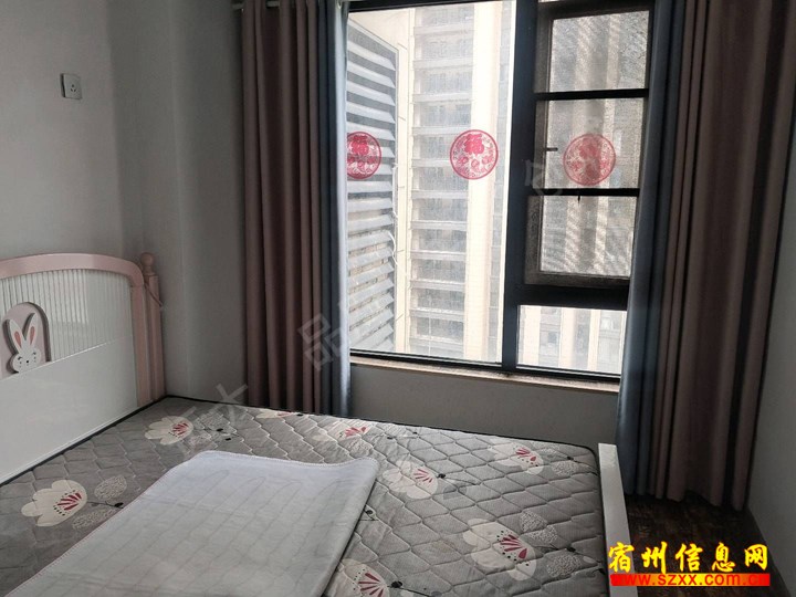 一高中对面祥生江山樾三室精装修1200包物业