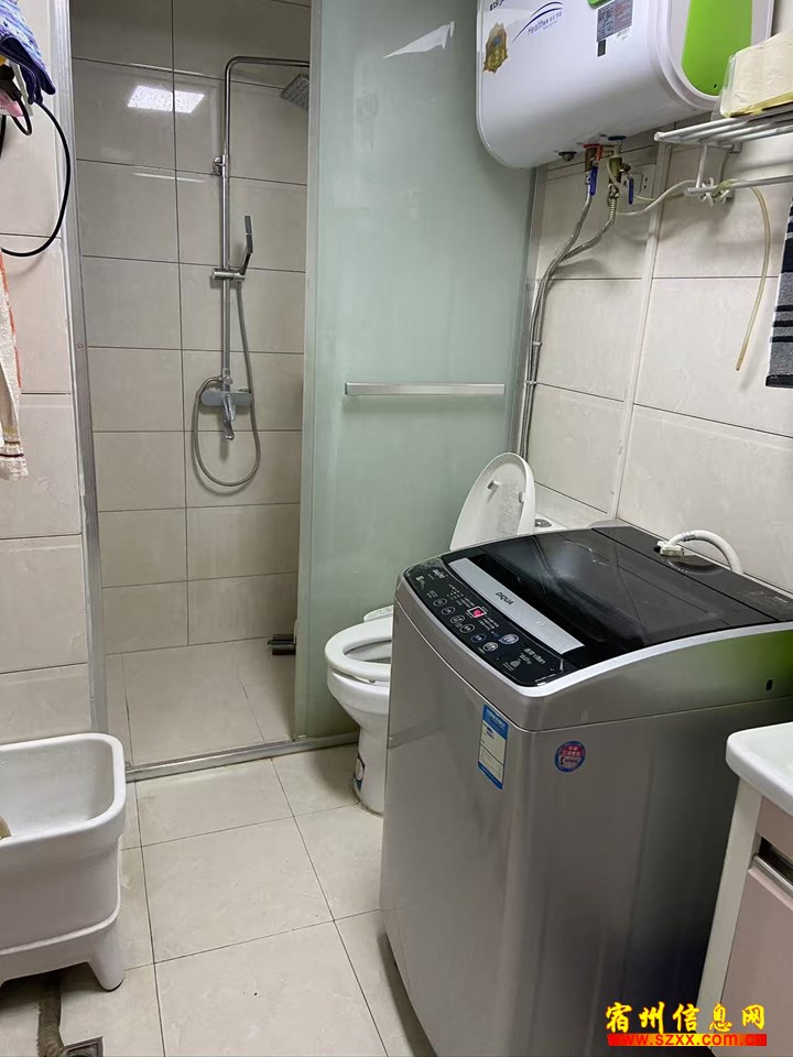 实景图片 天鹅湾 精装修两室一厅 950元每月