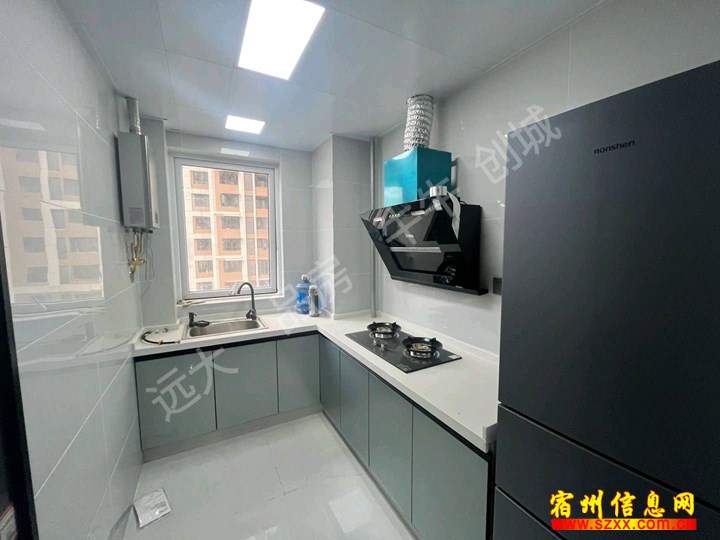 裕城街三中万里桥三室精装修拎包入住1400/月