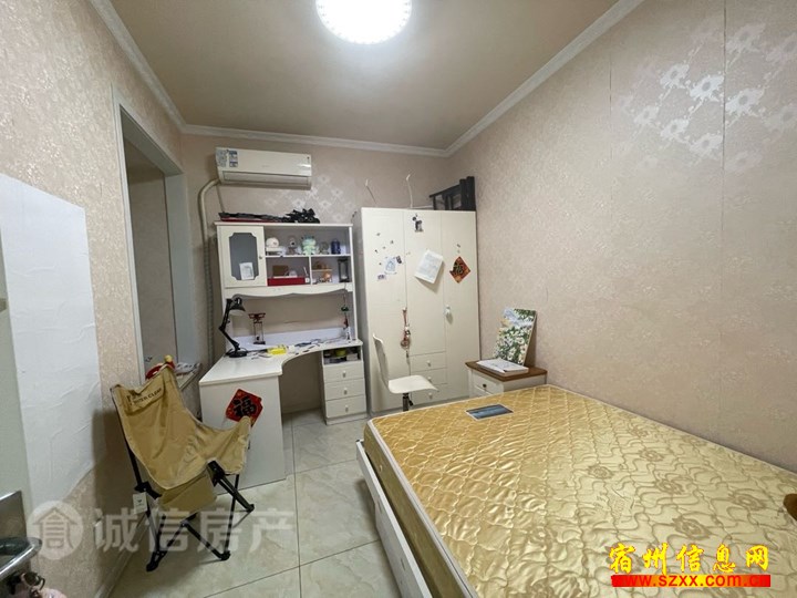 御品华府 精装3室 保养很好