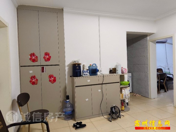 平安小区,精装 一楼带院子