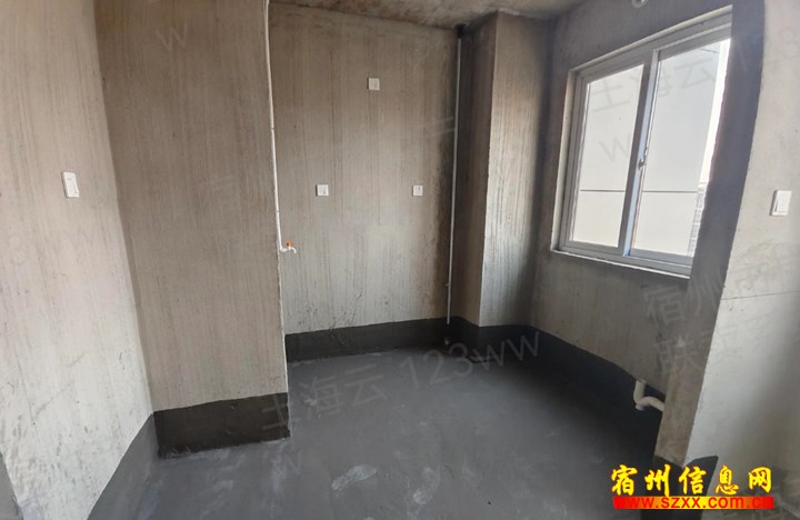 晋鸿里东边户,120平,40啦万