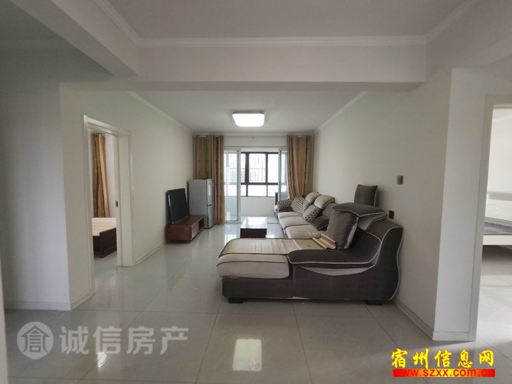 唐园北区 精装135平四室1200出租