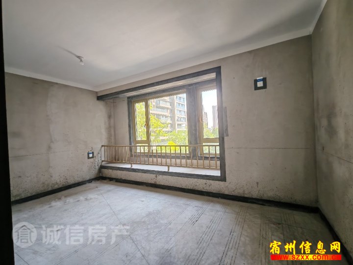 青山澜岛 3室2厅2卫1阳台毛坯,