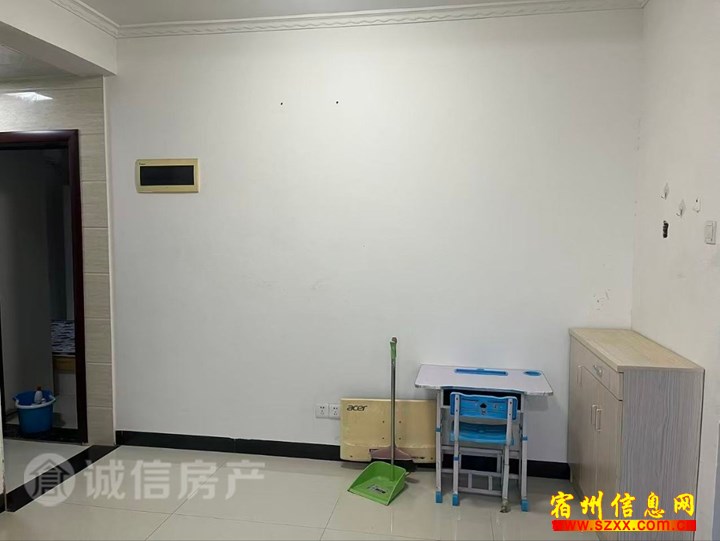 贤林苑2室2厅65平24万出售领包入住