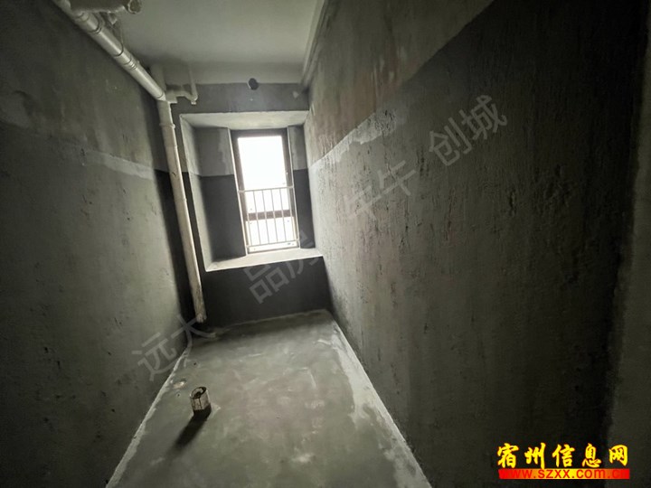 汴河小镇洋房六楼出售