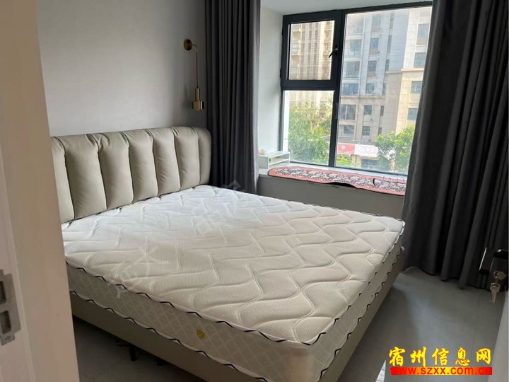 智慧小区精装3室急租