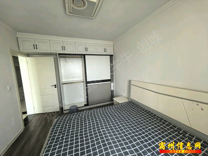 新二中旁龙河小区精装两室电梯800月拎包入住