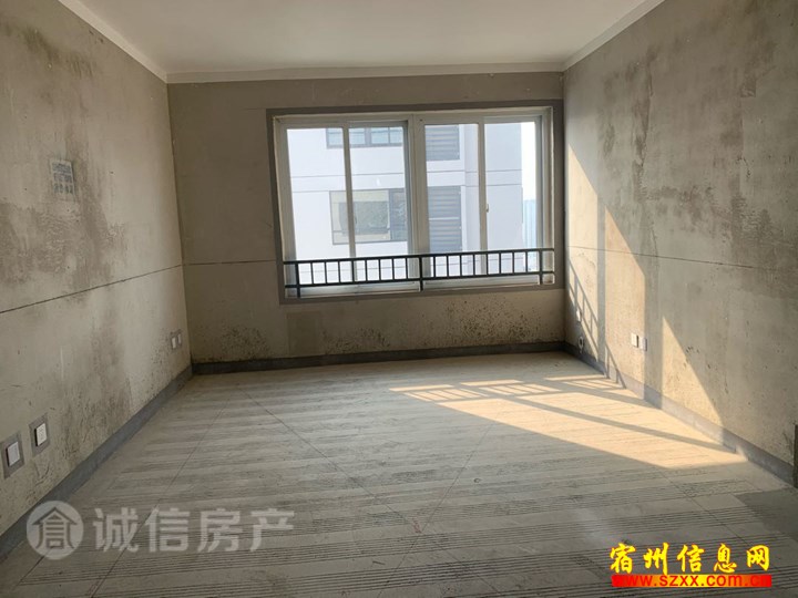 马号新村,东边户,小3室,低价急卖