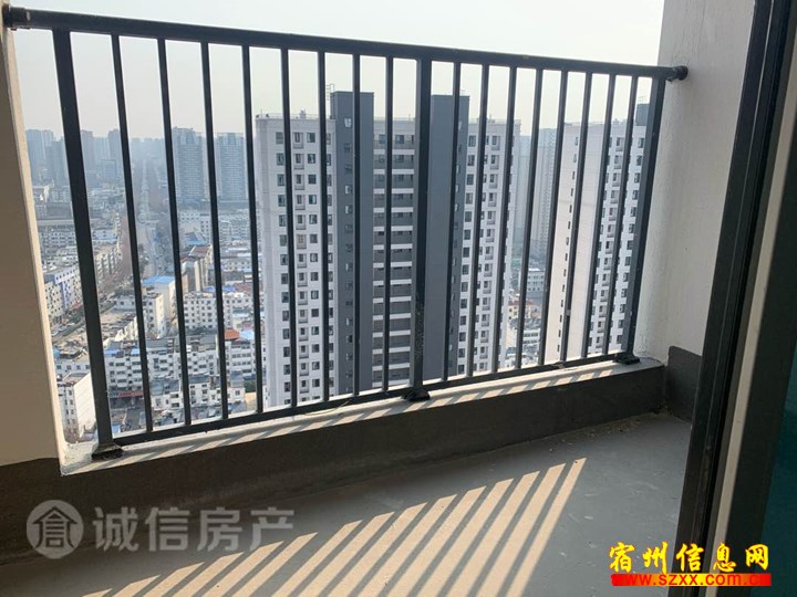 马号新村,东边户,小3室,低价急卖