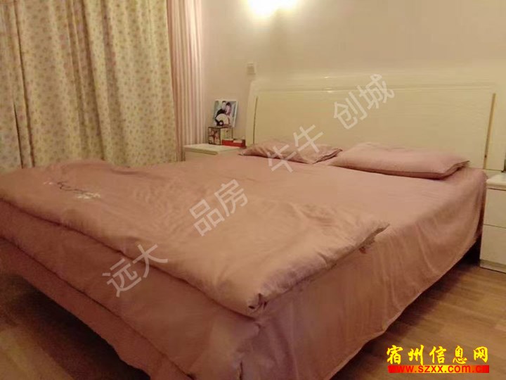 拂晓报社附近精装修三室两厅833/月包物业可随时看房