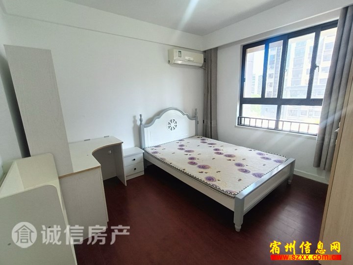 御景兰庭125平豪华装修3室1600/月