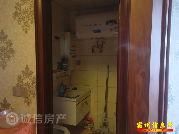 环宇国际广场105平办公写字楼,图片真实有效,看房提前联系