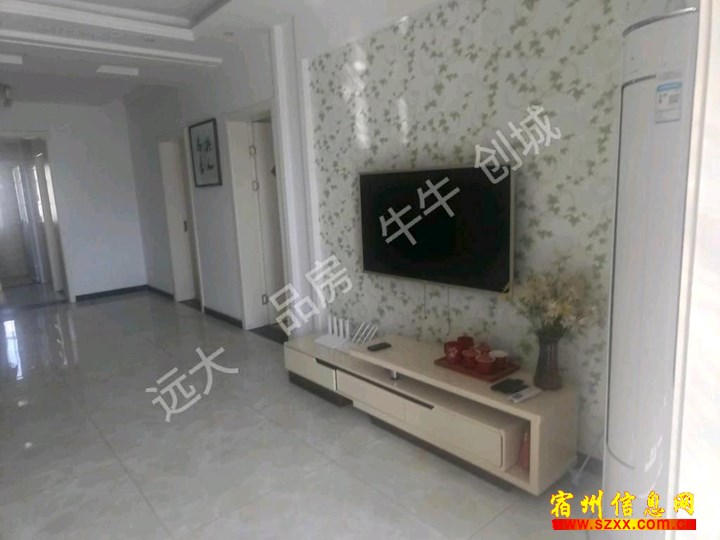 光彩城附近精装三室两厅1100/月可随时看房