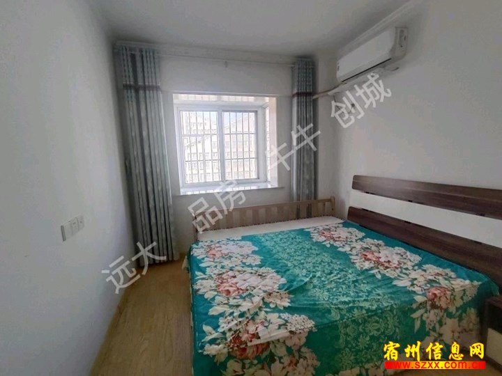 光彩城附近精装三室两厅1100/月可随时看房