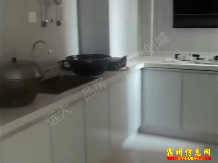 新二中附近精装两室833/月包物业可随时看房