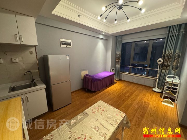 万达广场公寓出租,精装,干净利索,拎包入住