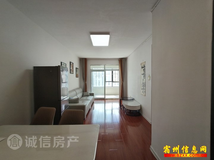 唐园南区三室二厅精装拎包入住1100/月