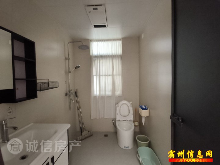唐园南区 三室拎包入住