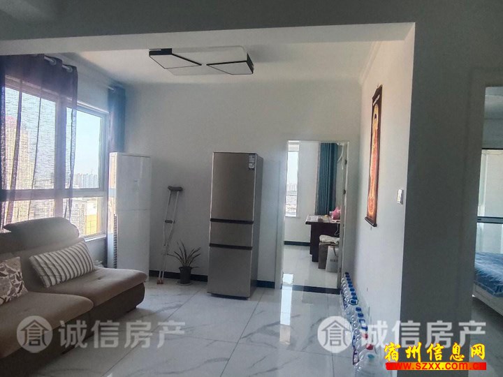 大润发旁 两室两厅1300出租