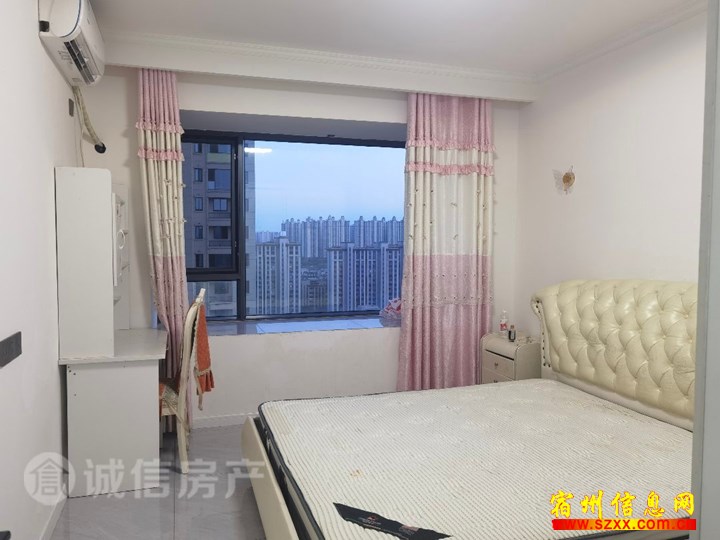 汴河小镇两室两厅精装修拎包入住1100/月