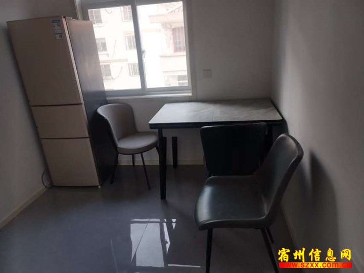 县医院旁华地园西院精装两室三楼家电齐全新装修