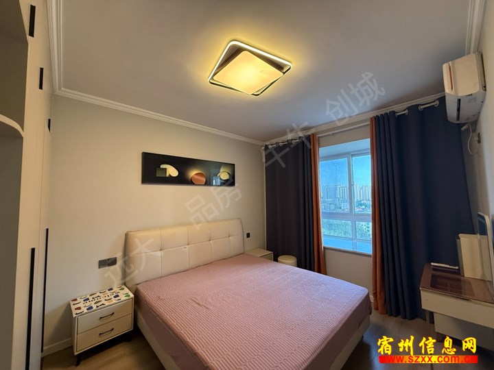 吾悦广场跟前西苑新村豪华装修1400/月
