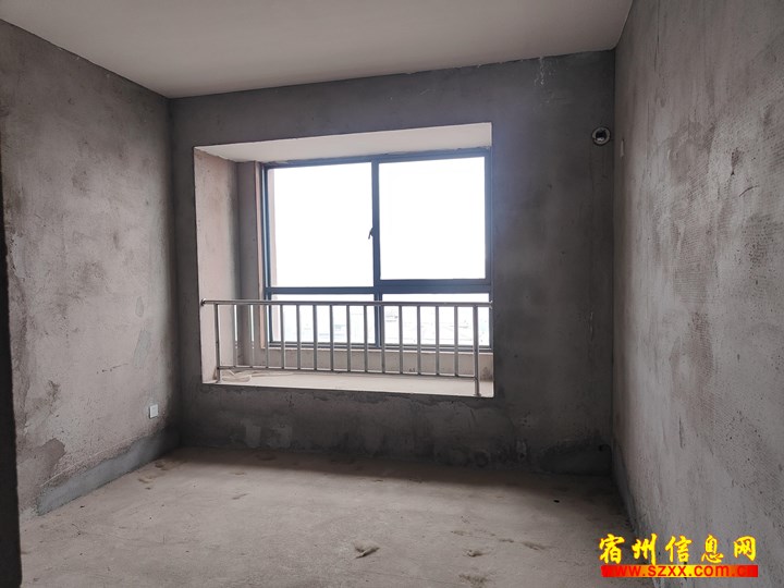 急售53.6万129平 边户毛坯 凯旋门三室满二十来楼