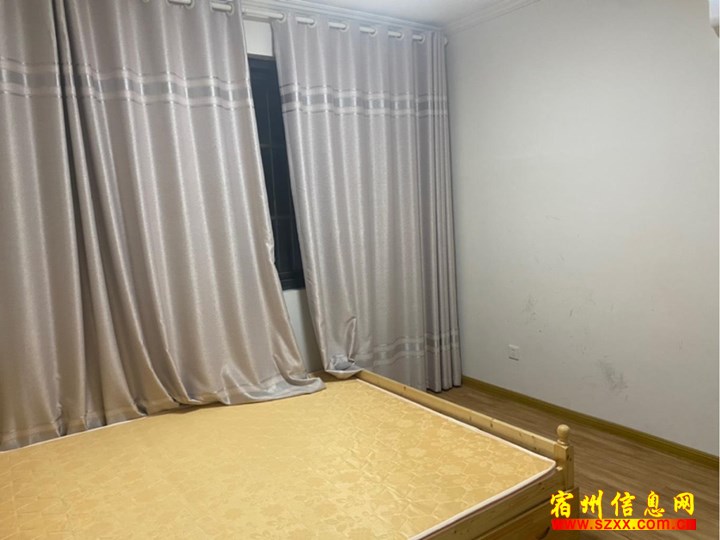 公园道一号精装两室两厅900月拎包就住