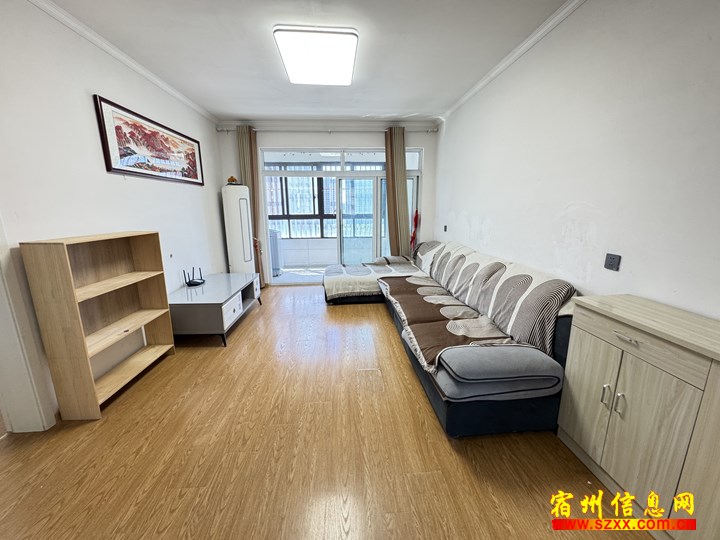 唐园南区 精装4室 保养很干净
