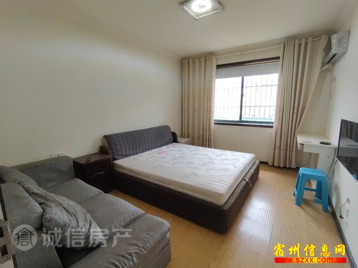 同科3楼,4个空调,冰箱,洗衣机,急租