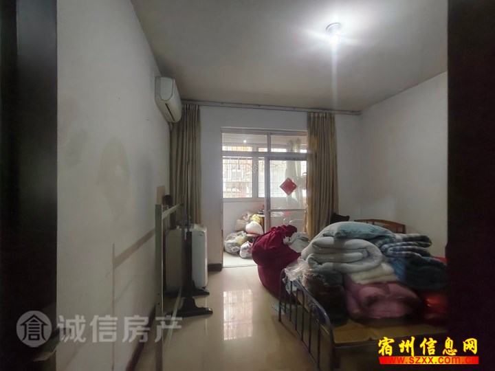 苏宁商圈 墅园小区 一楼带院34万