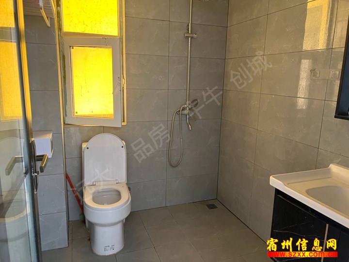 近县医院南院 城南中学两室出租850/月
