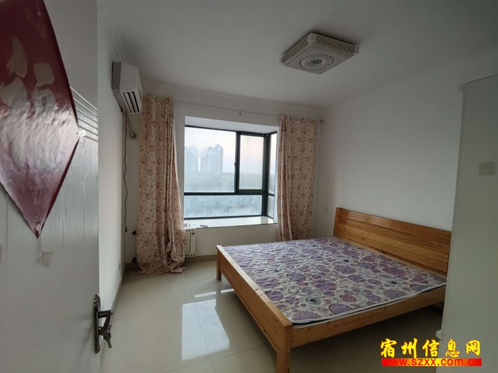 千亩园西区 凯旋门 800月 拎包入住