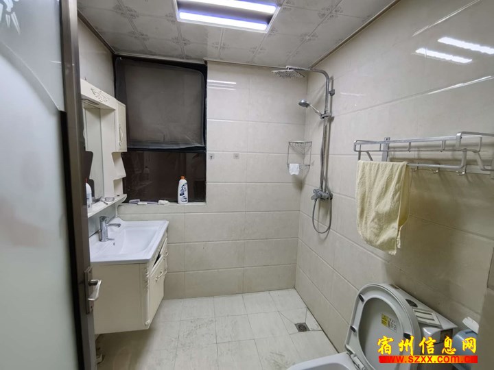 千亩园西区 凯旋门 800月 拎包入住