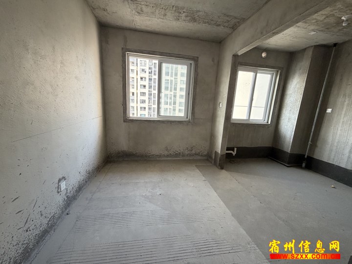 急卖 市中心 吾悦旁 兴福园135平方双阳台