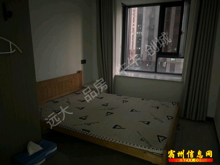 西苑新村C区精装修3室洋房1350/月