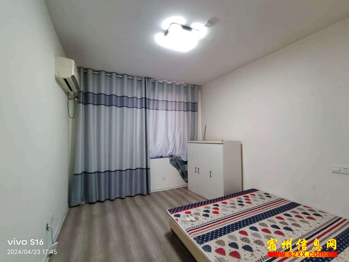 拂晓新城 3室家电齐全 800月 拎包入住