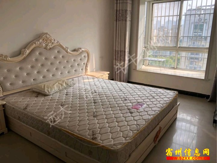 光彩美庐花园精装修120平900/月