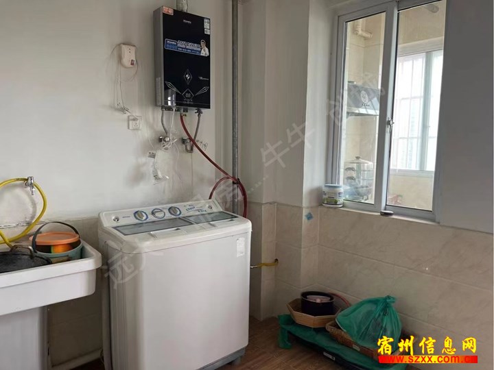 永盛家园精装修140平900/月