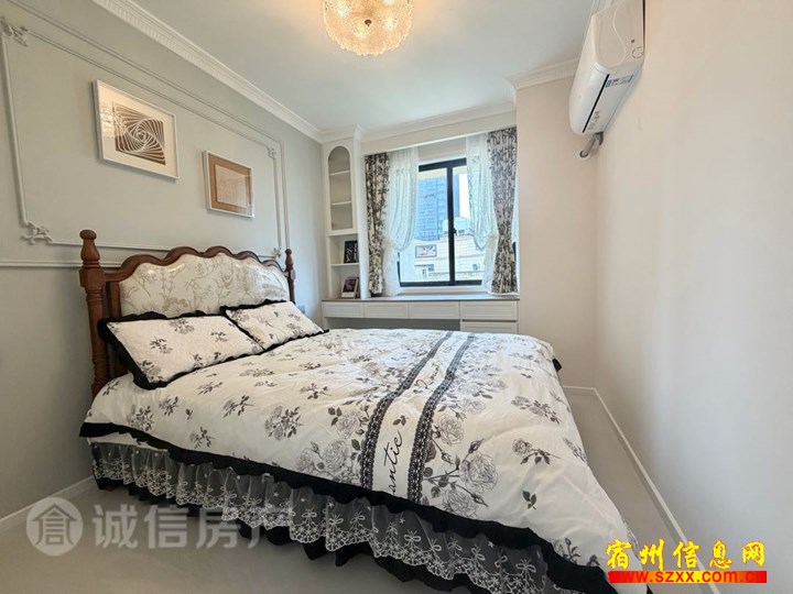 市中心精装修 三室 拎包入住