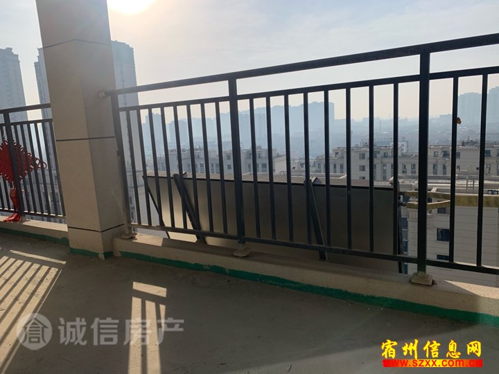 出售安厦颐景园 毛坯,集中供暖