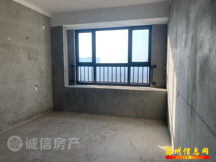 出售安厦颐景园 毛坯,集中供暖