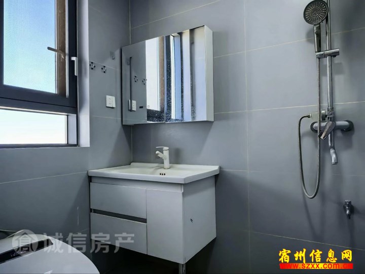 唐园小区南区精装拎包入住二室88平方1100元/月!出租!