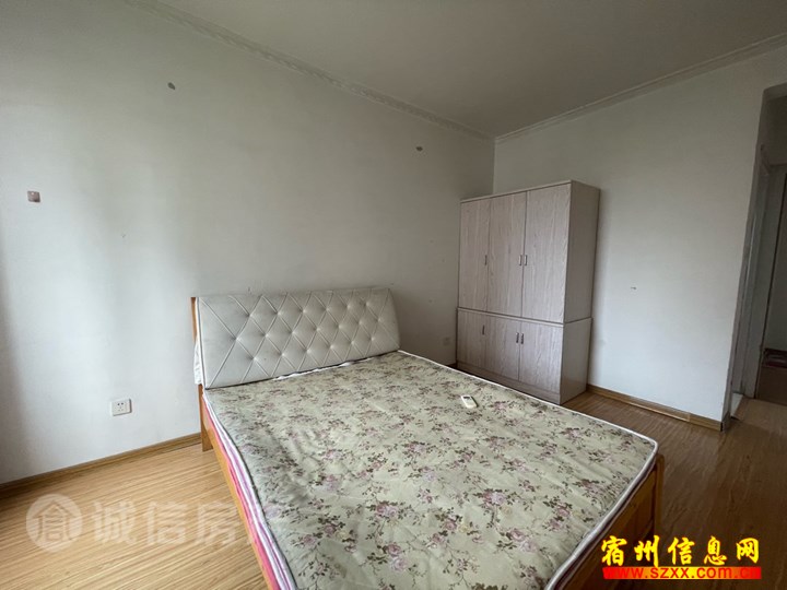 吾悦商圈 汴河路小区 三室1000出租